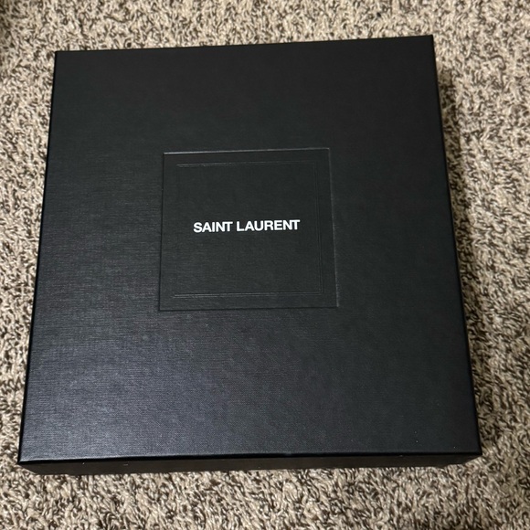 YSL HEELS BLACK - Picture 7 of 9